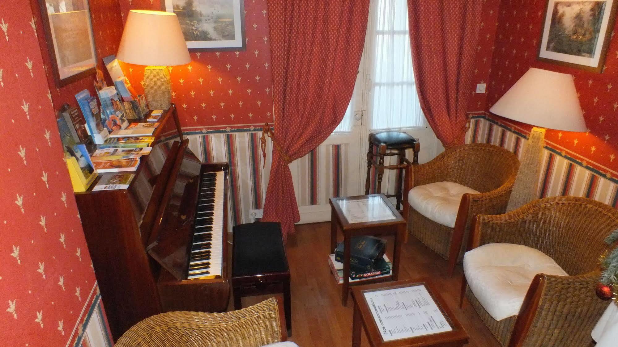Hotel Anne De Bretagne บลัวส์ ภายนอก รูปภาพ