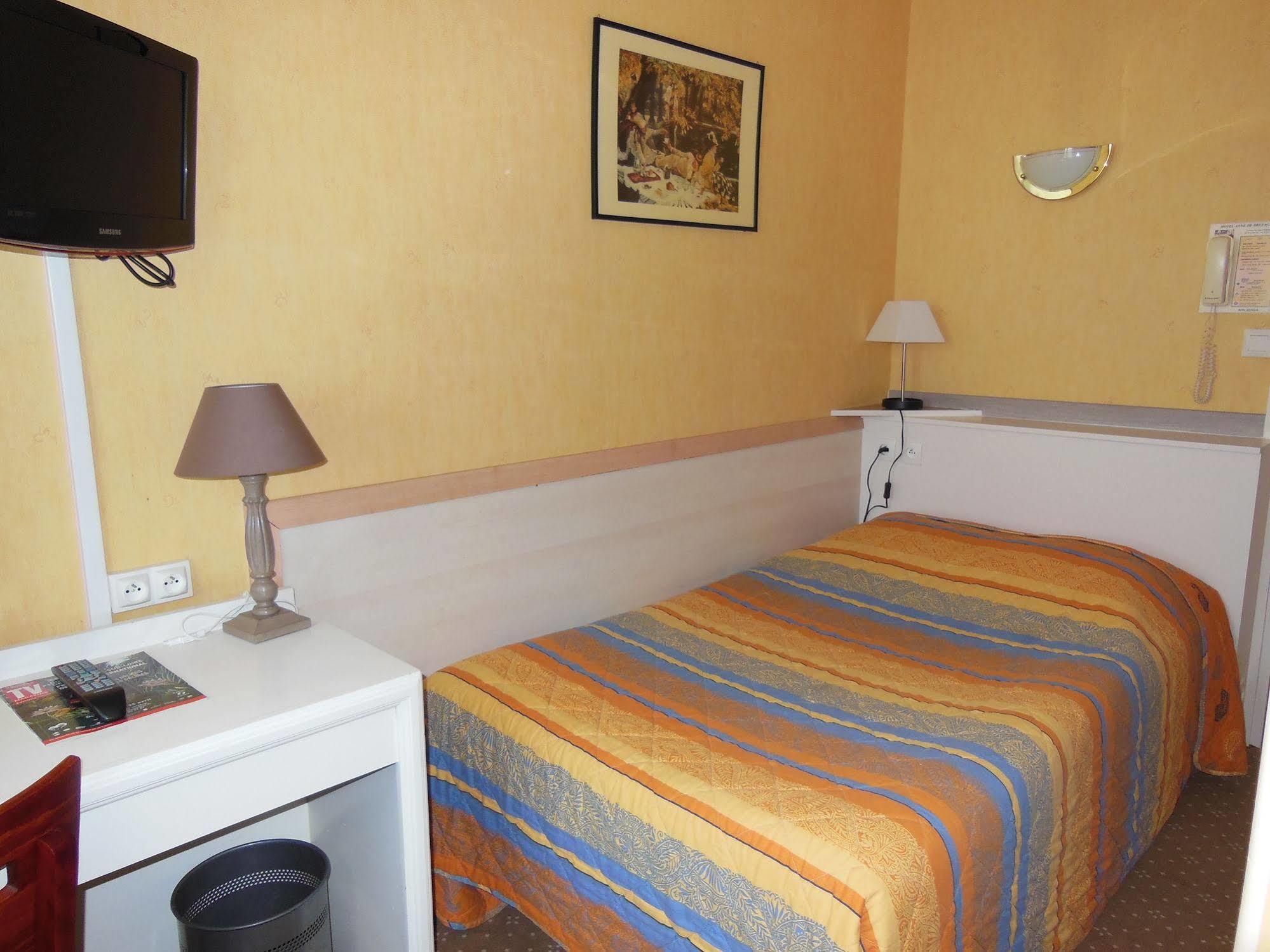 Hotel Anne De Bretagne บลัวส์ ภายนอก รูปภาพ