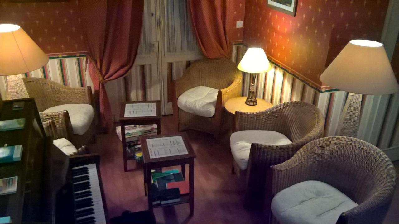 Hotel Anne De Bretagne บลัวส์ ภายนอก รูปภาพ