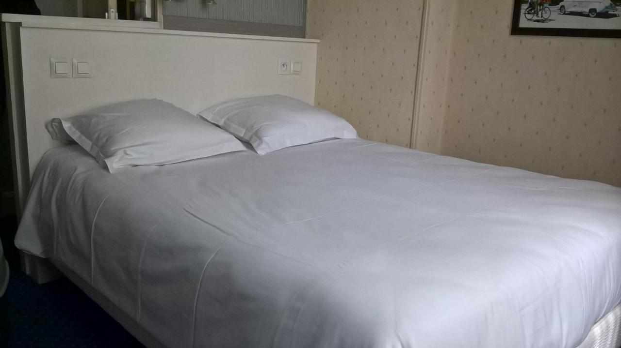 Hotel Anne De Bretagne บลัวส์ ภายนอก รูปภาพ